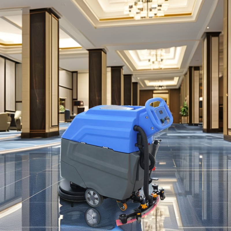 self-propelled floor scrubber machine
