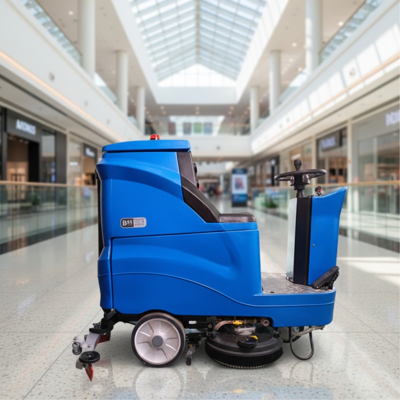 Commercial Ride On Scrubber